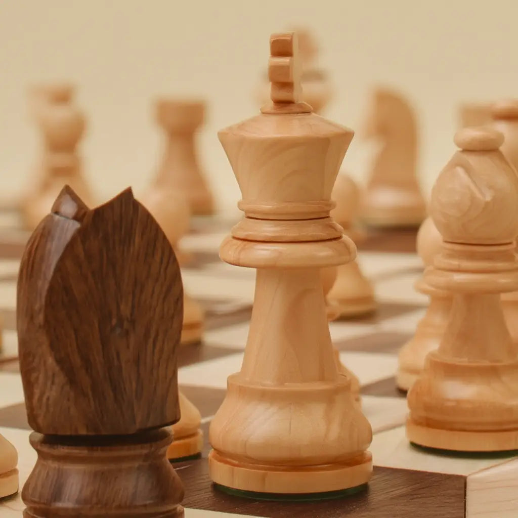 Jeu d'Échecs en Bois | Échiquier Enroulable Pratique avec Finition Artisanale | Idéal pour Jouer Partout 4