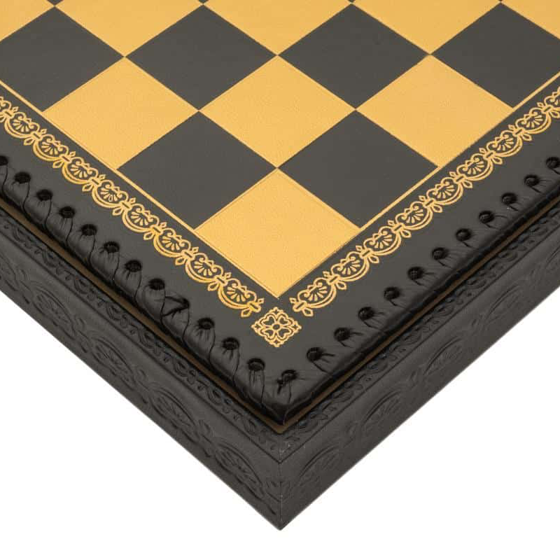 Ensemble d'Échecs en Métal Doré et Argenté avec Échiquier en Cuir