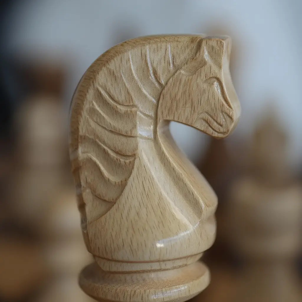 Jeu d'Échecs en Bois Pliant avec Pièces Magnétiques – Échiquier en Noyer et Érable 38 cm 4