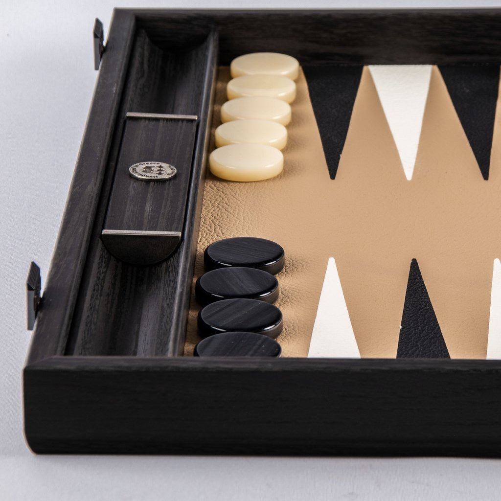 Backgammon en Bois et Cuir Vegan avec Pions Nacrés | Élégance Artisanale pour Moments de Jeu 5
