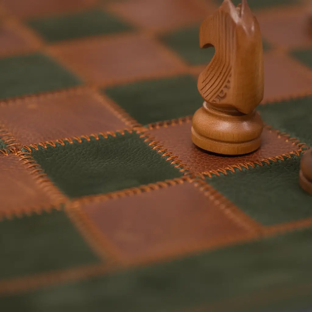 Jeu d'échecs Magnétique en Cuir Roulable Compact et Léger pour Voyages 4